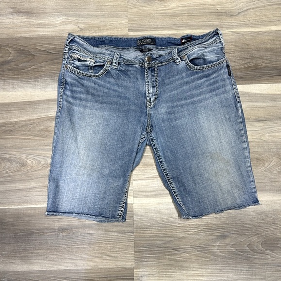 🏴 Silver jeans Casual Blue Denim Bermuda Shorts size 20 - Picture 3 of 7